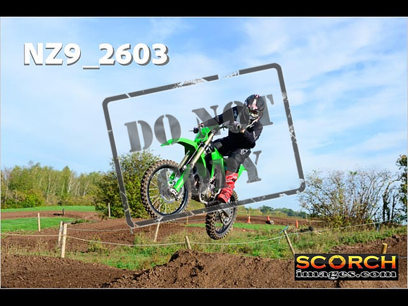 Experts-056
