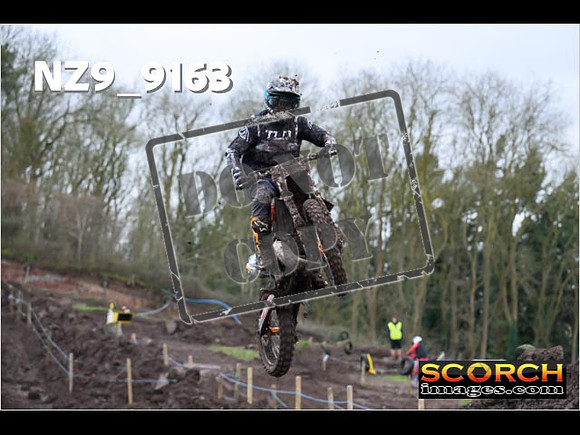 Experts-080