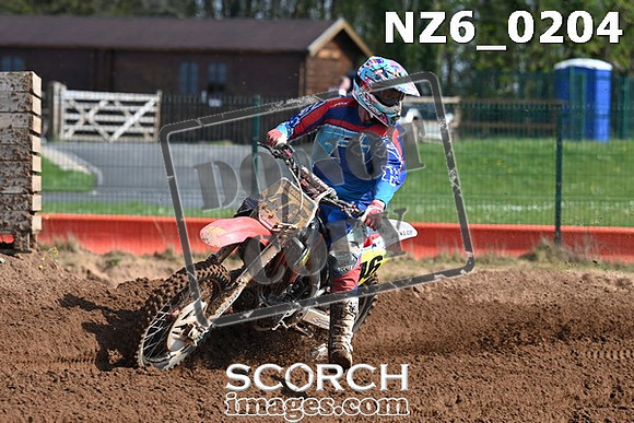 NZ6_0204