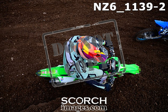 NZ6_1139-2