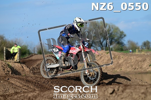 NZ6_0550