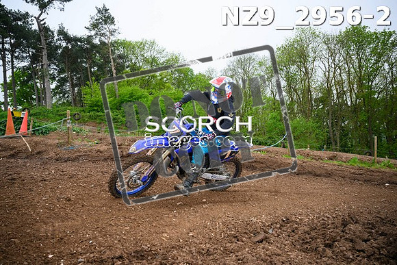 NZ9_2956-2