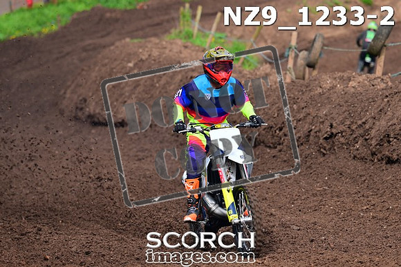 NZ9_1233-2