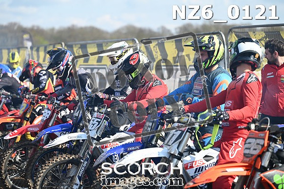 NZ6_0121