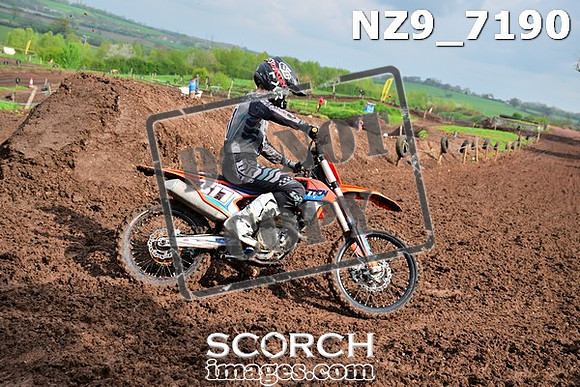 NZ9_7190