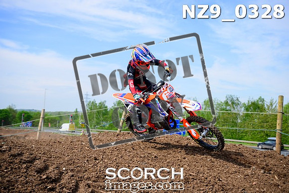 NZ9_0328