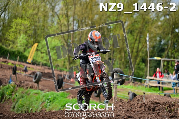 NZ9_1446-2