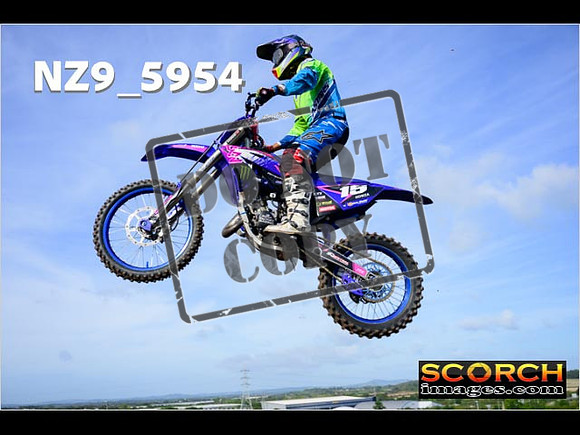 IntersBlue-055