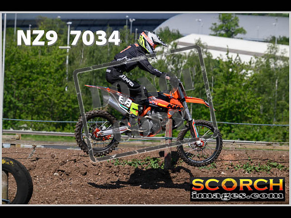 Apex Sun 04-Jun Inters Green Orange-029