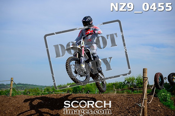 NZ9_0455