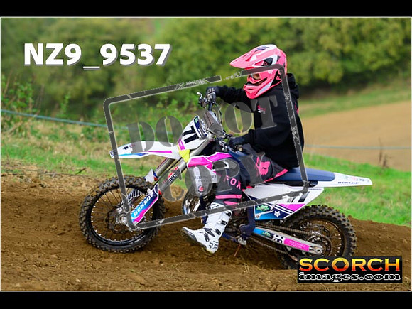 85's-027