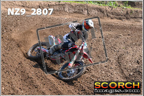 Apex Thur 15-Jun-033