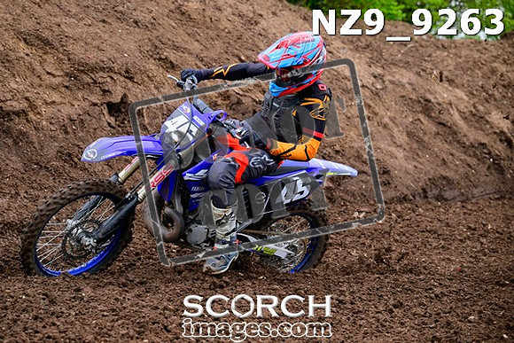 NZ9_9263