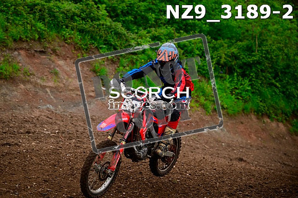 NZ9_3189-2