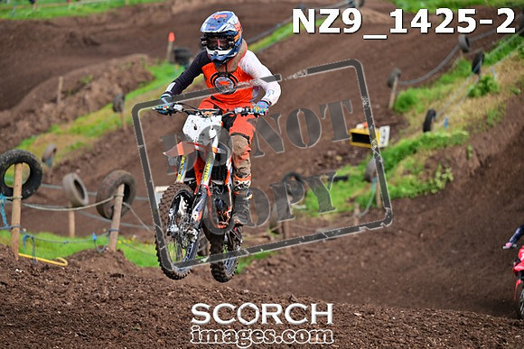 NZ9_1425-2