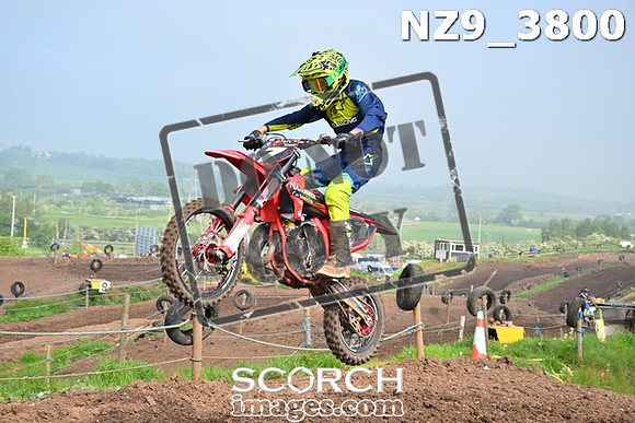 NZ9_3800