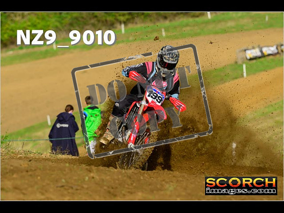 Experts-055