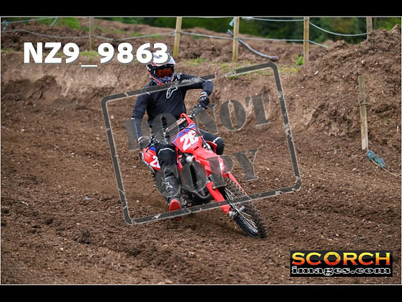 Thur25Apr-003