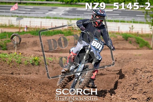 NZ9_5145-2