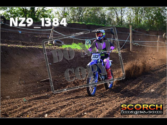 Experts-094