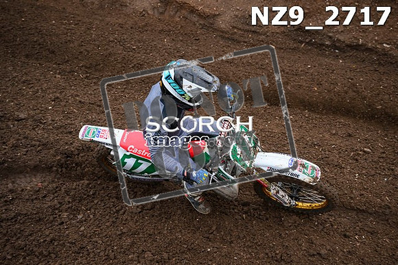 NZ9_2717