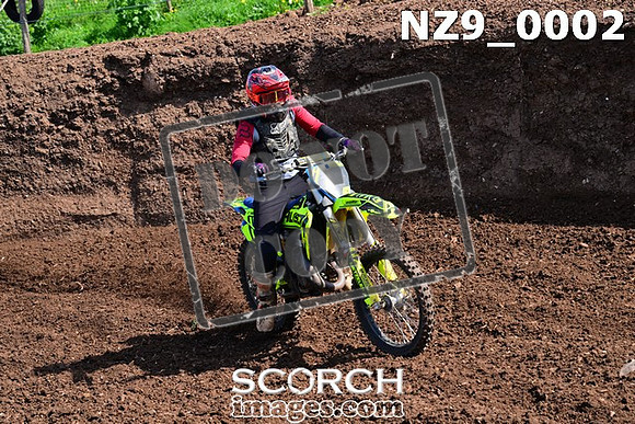 NZ9_0002