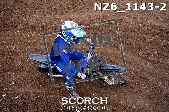 NZ6_1143-2