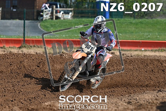NZ6_0207