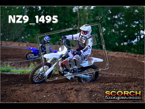 Inters-090