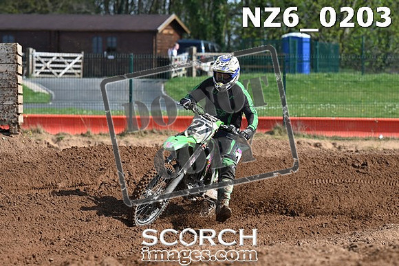 NZ6_0203