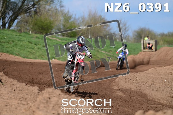 NZ6_0391