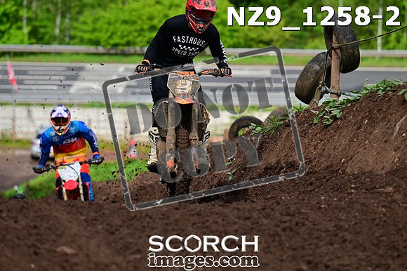NZ9_1258-2
