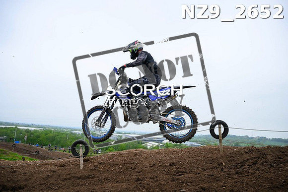 NZ9_2652