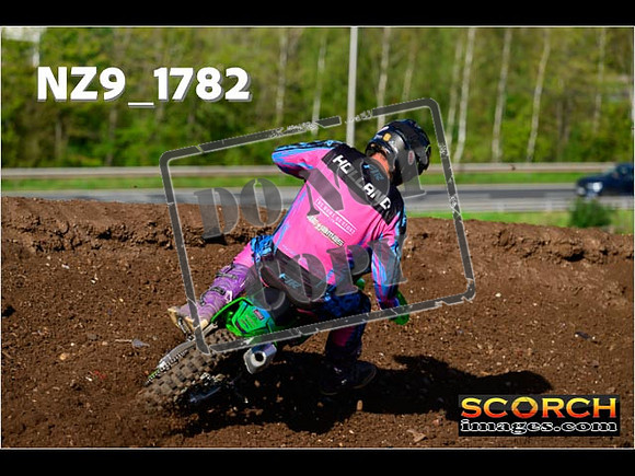 Experts-208