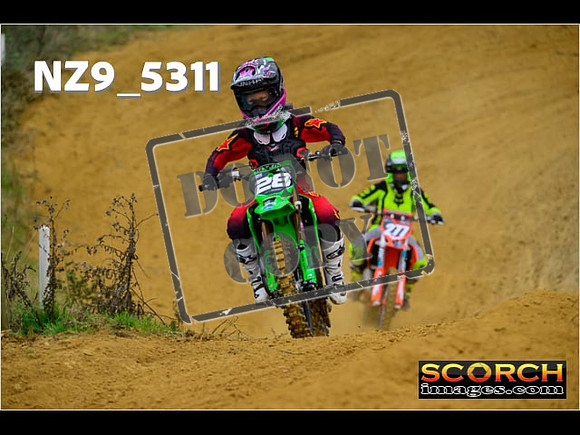 85's-013