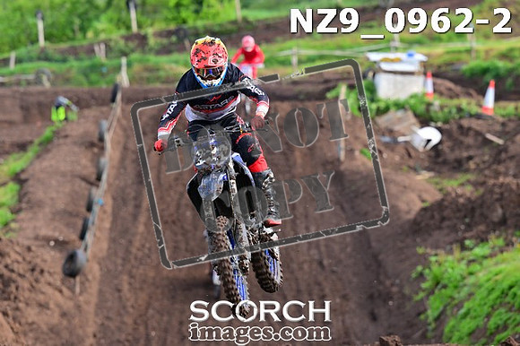 NZ9_0962-2