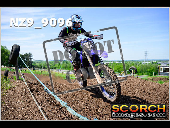 Experts-159