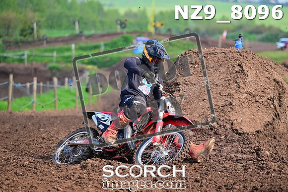 NZ9_8096