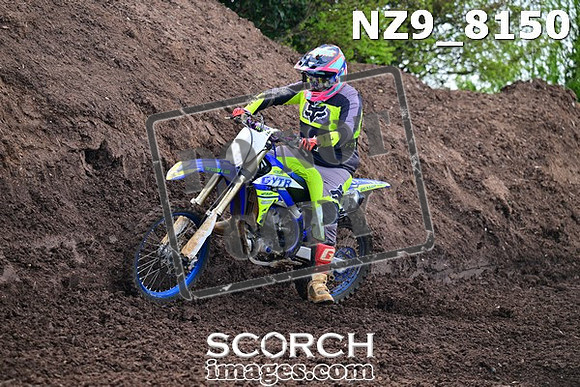 NZ9_8150