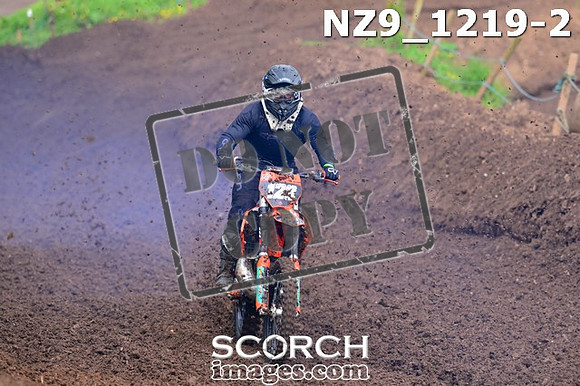NZ9_1219-2