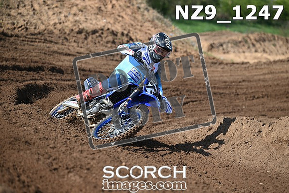 NZ9_1247