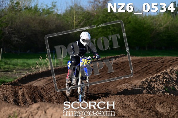 NZ6_0534