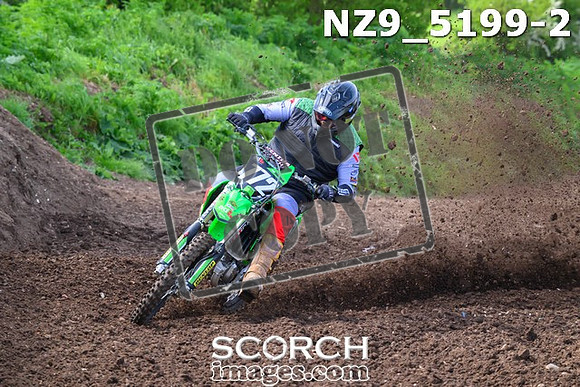 NZ9_5199-2