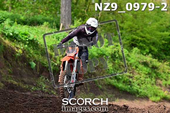 NZ9_0979-2