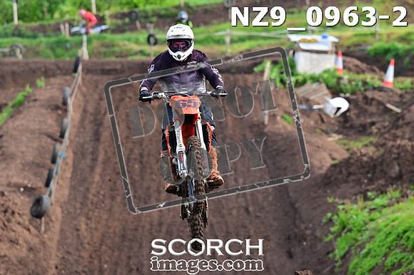 NZ9_0963-2