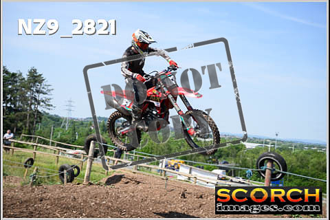 Apex Thur 15-Jun-045