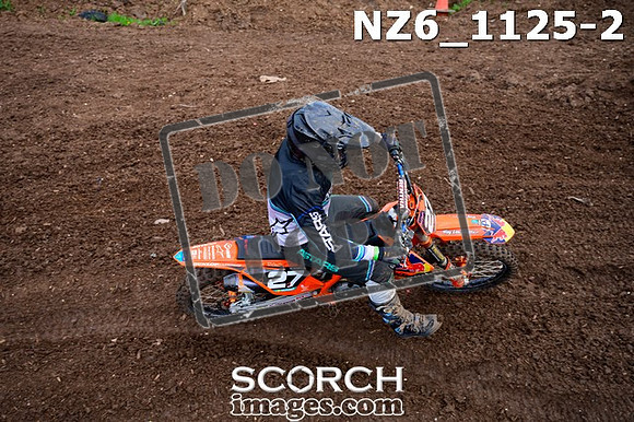 NZ6_1125-2