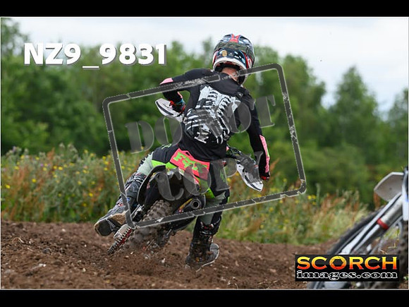 03. Inters-086