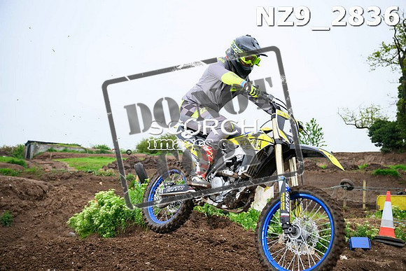 NZ9_2836
