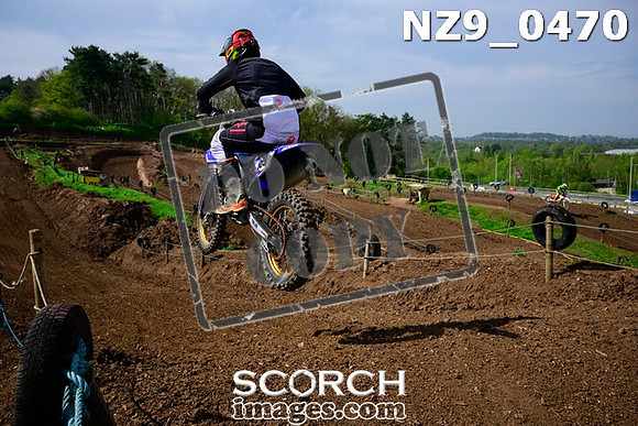 NZ9_0470